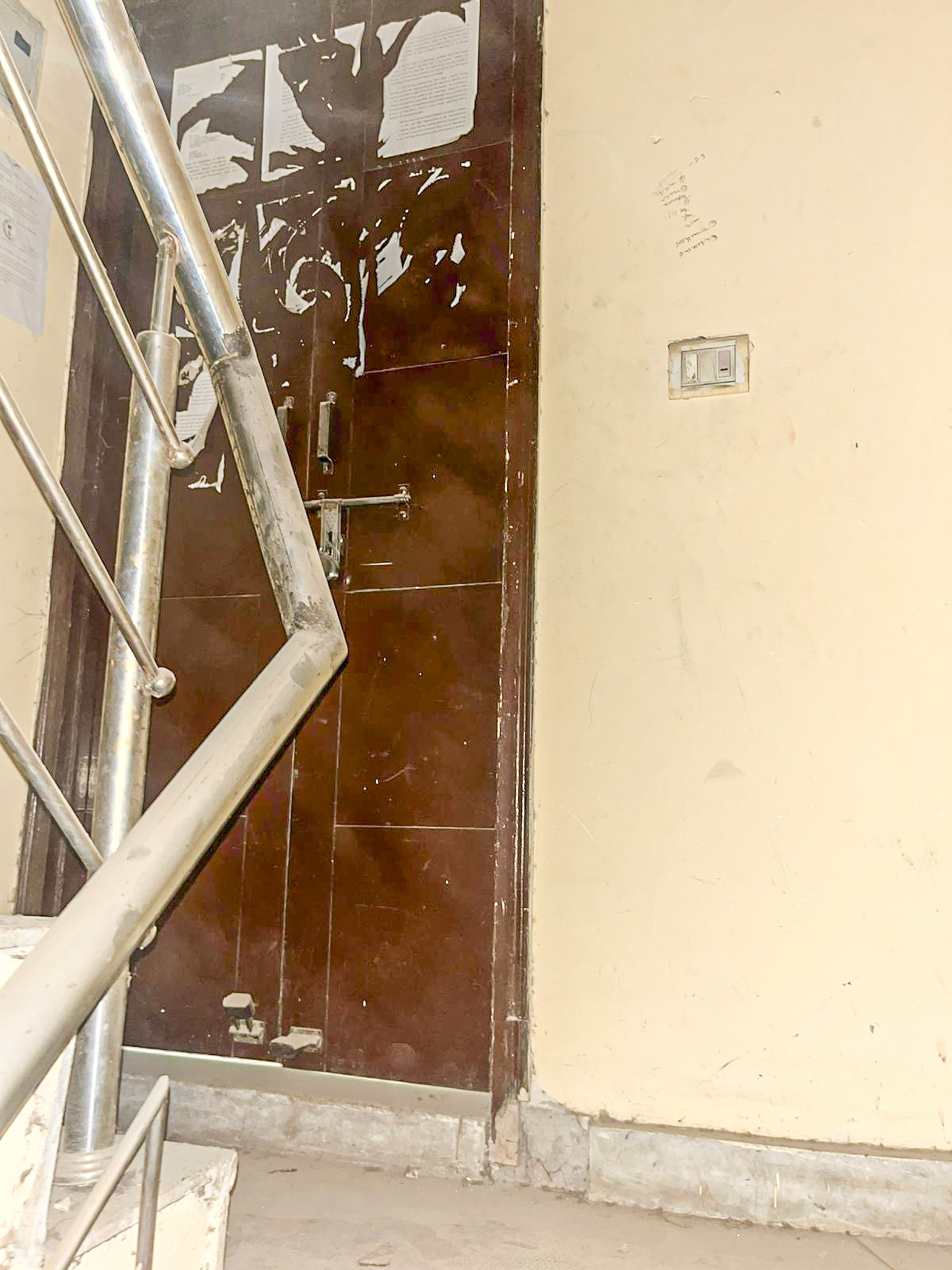 Flat for Sale in New Delhi