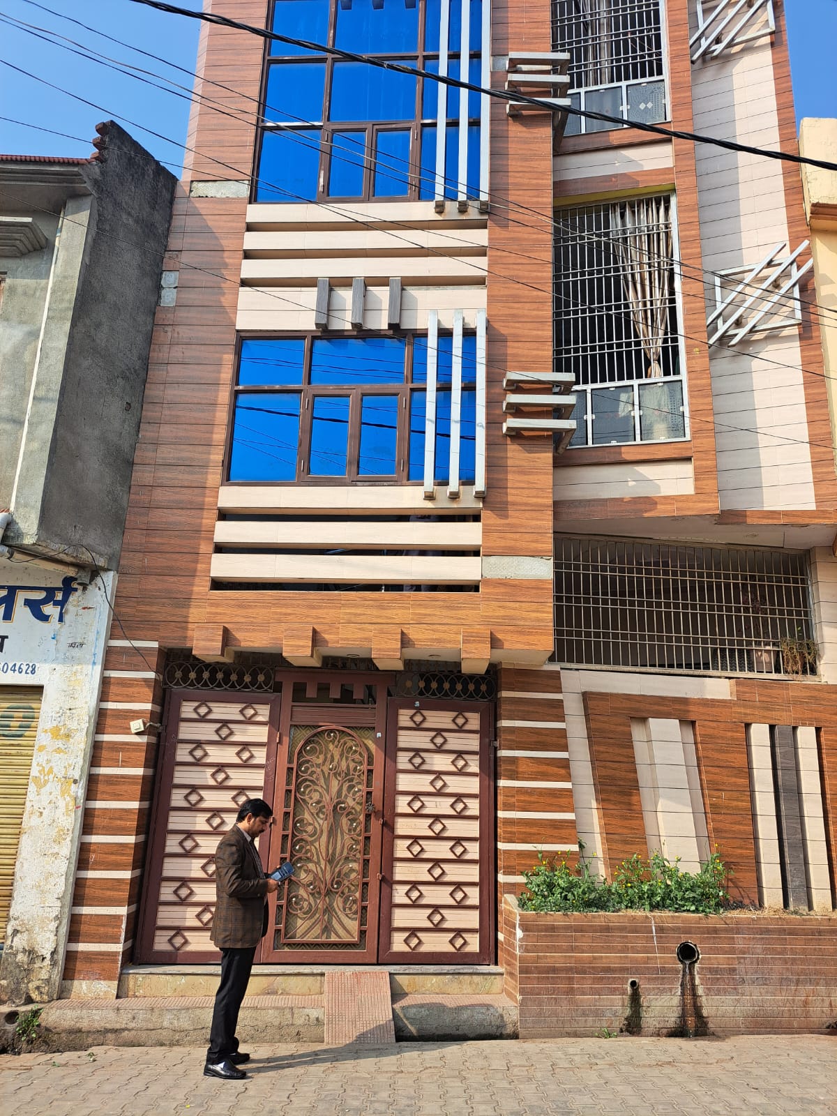 Individual House for Sale in Haldaur
