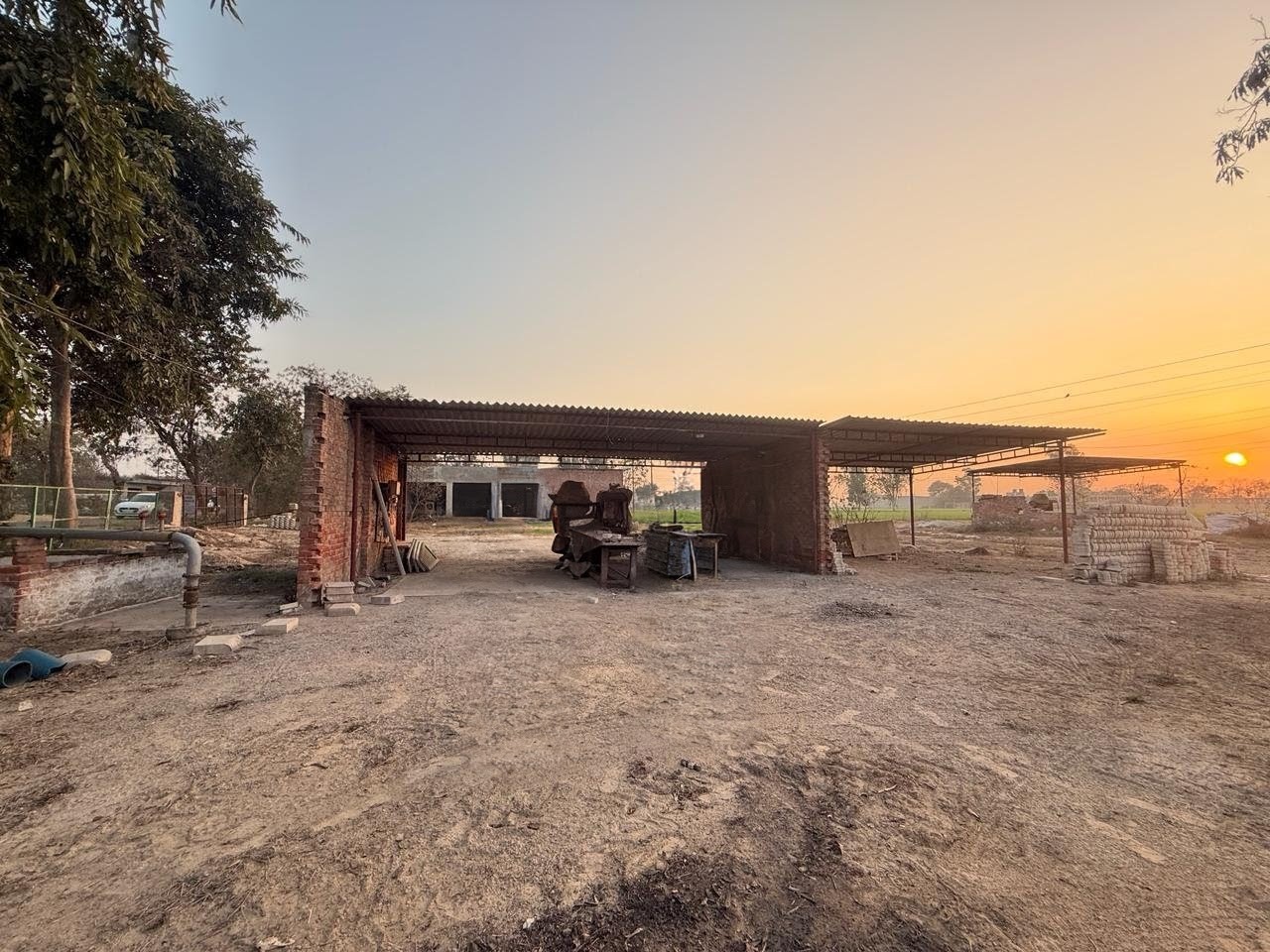 Plot-Cum-Shed for Sale in Lehragaga