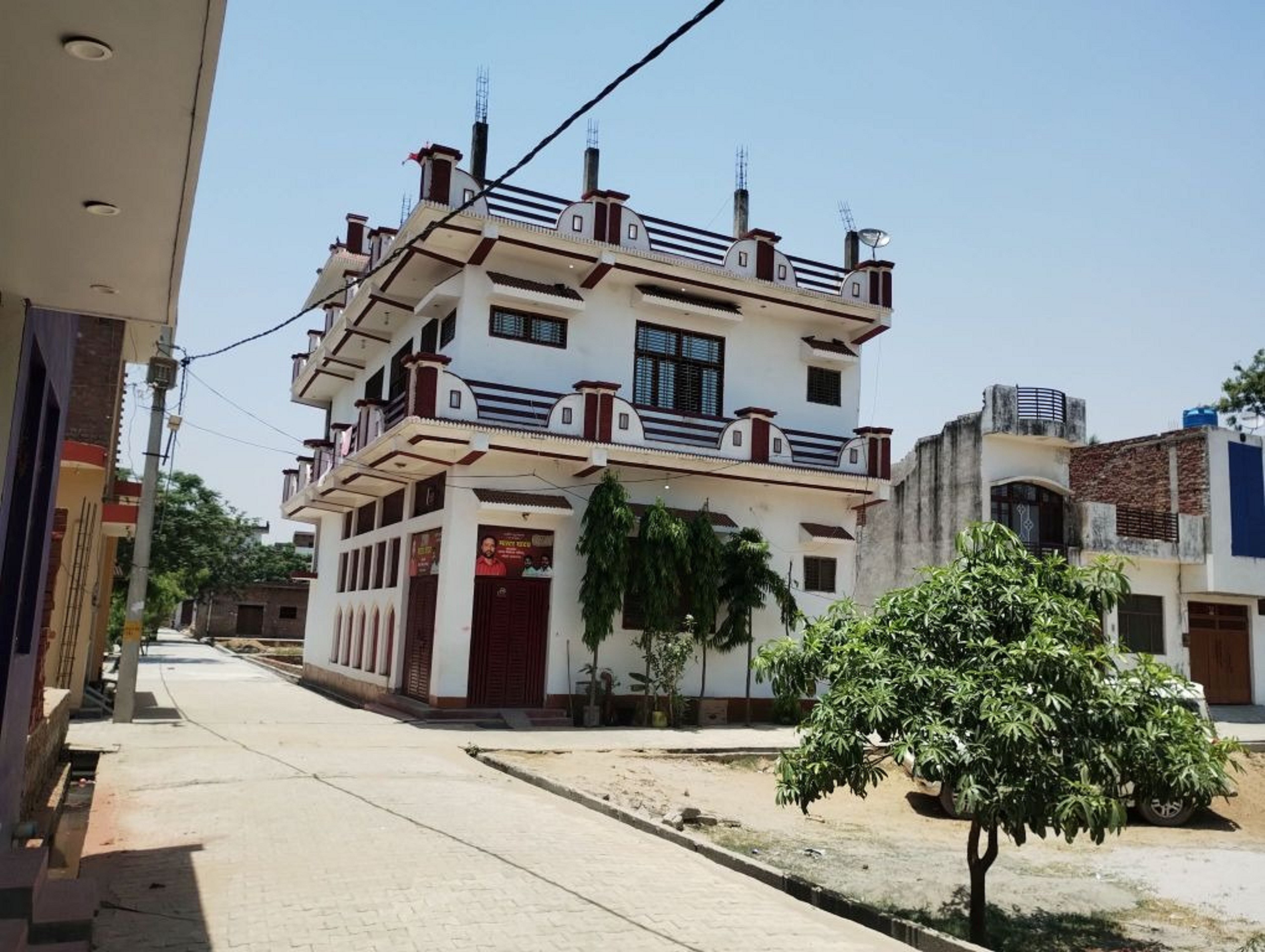 Individual House for Sale in Soron