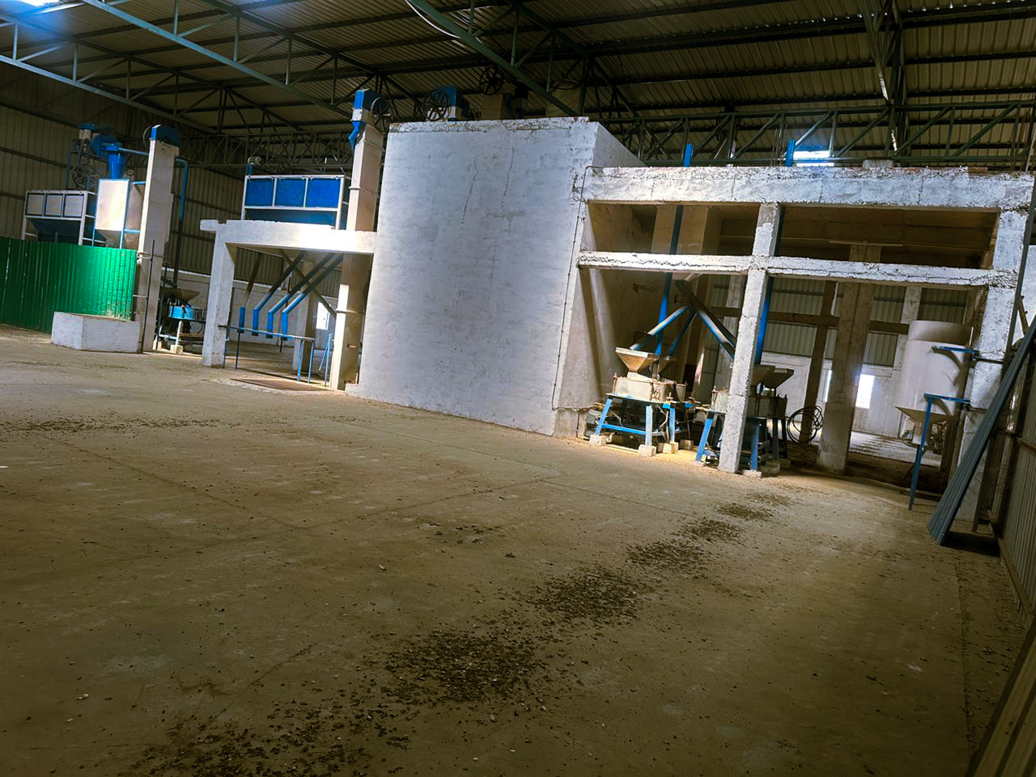 Industrial Plot with Factory Building for Sale in Indora