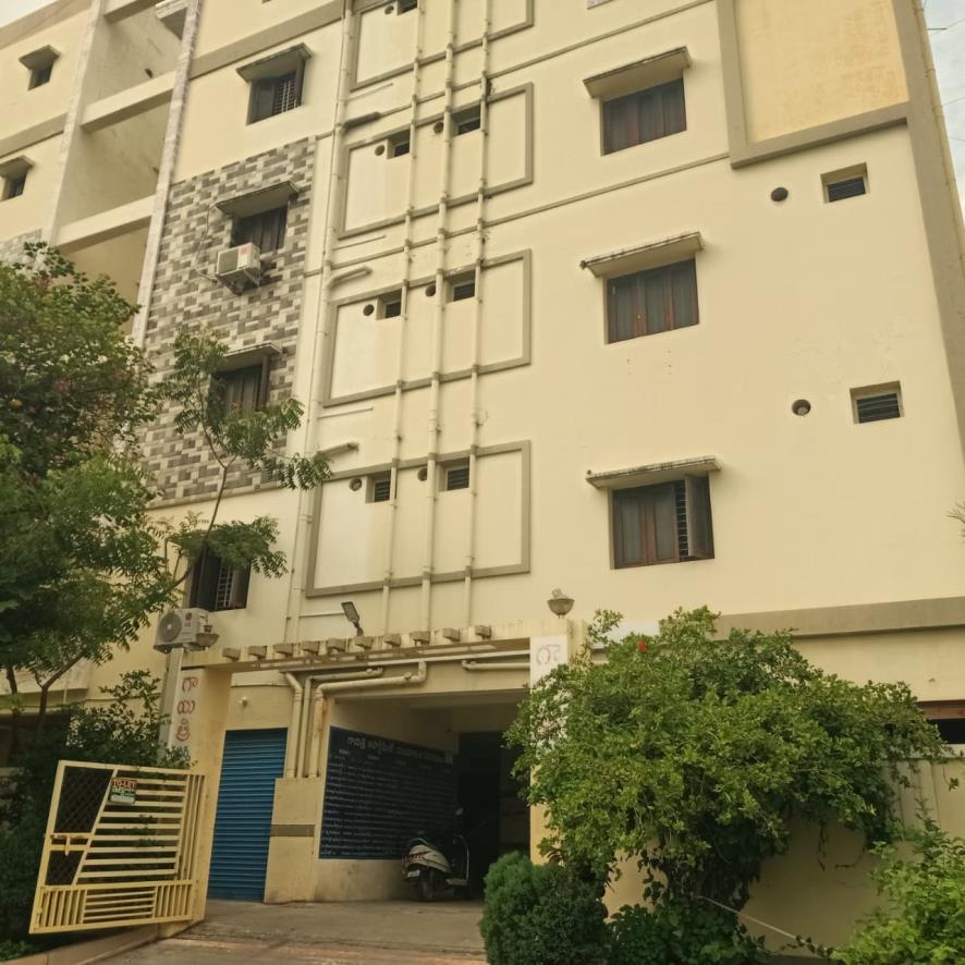 ) 2 BHK Flat for Sale in Gayathri Towers, Janapadu, Piduguralla