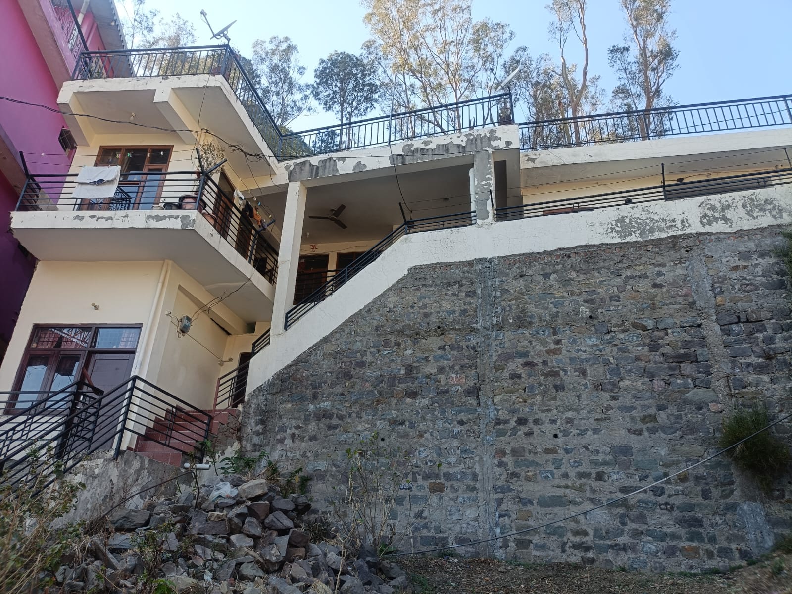 Individual House for Sale in Dagshai