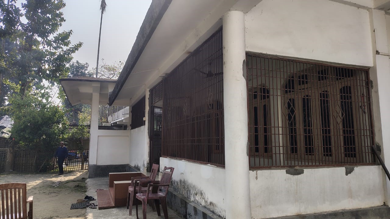 Individual House for sale in Doria Gaon Kamalabaria NC