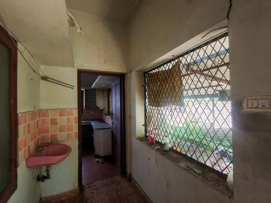 Individual House for Sale in SANTHOSHKUMAR P K, THRISSUR, Avittathur