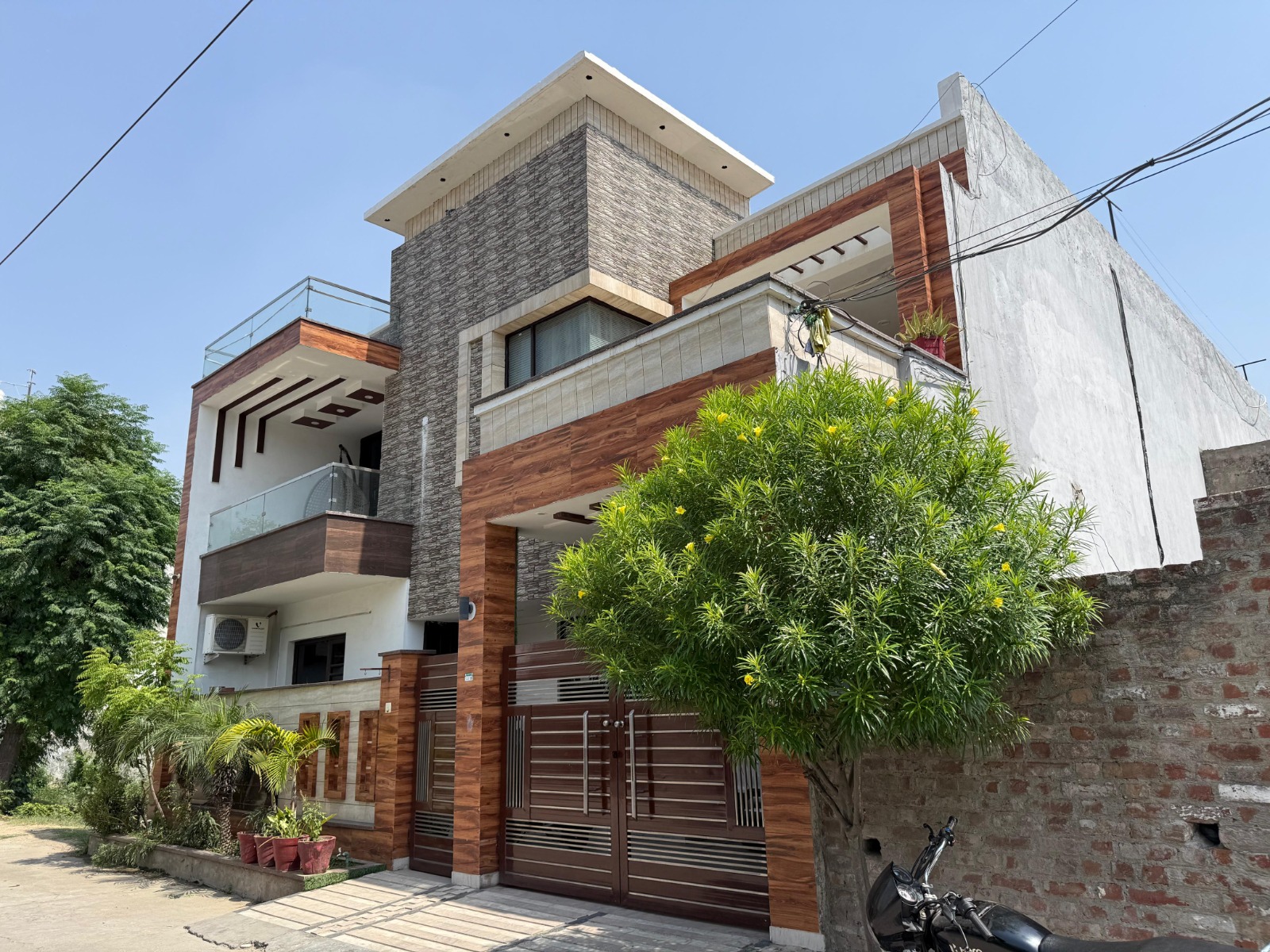 75 square yard Individual House for sale in Ludhiana