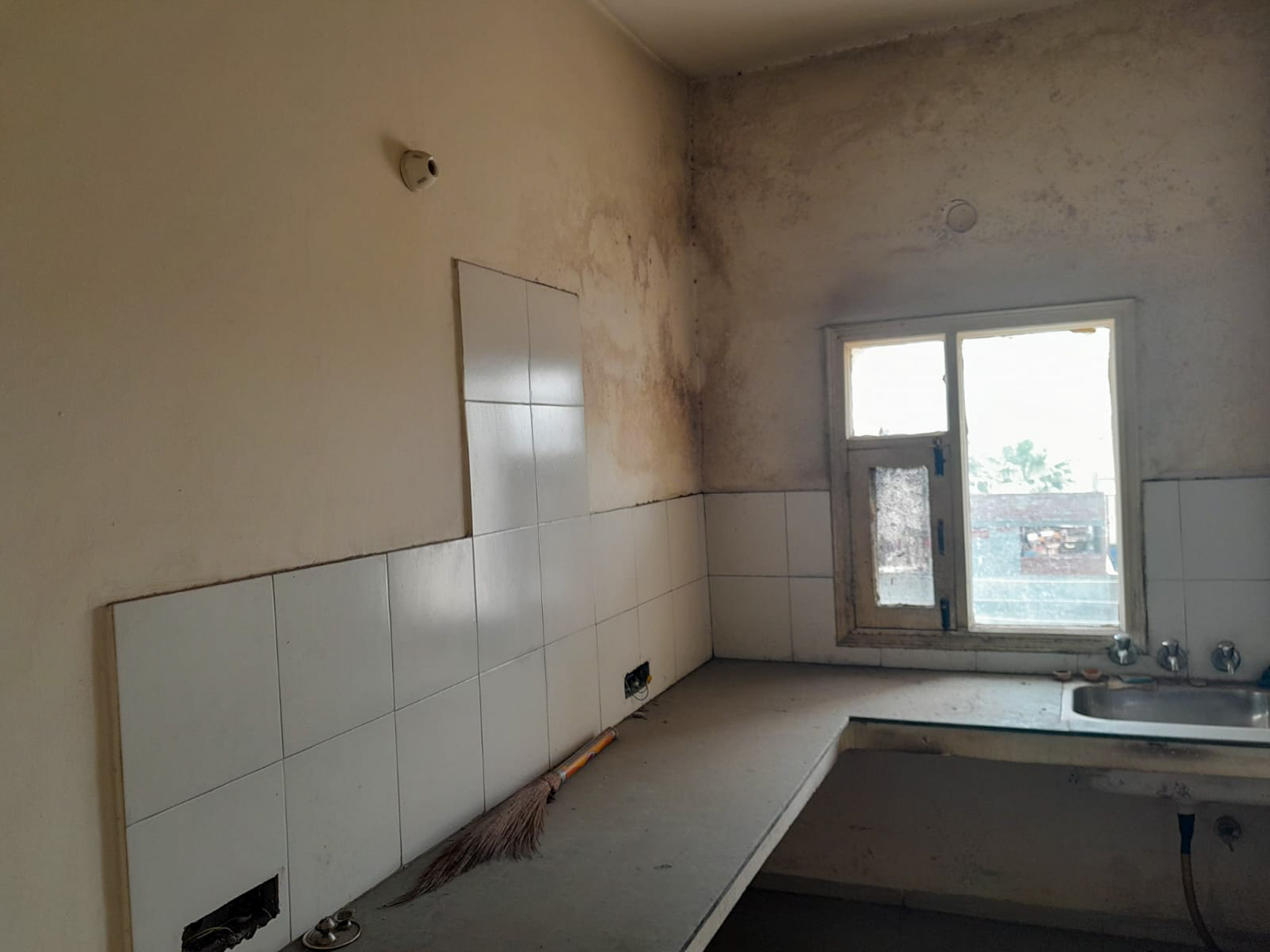 1000 square feet Flat for sale in Sahnewal