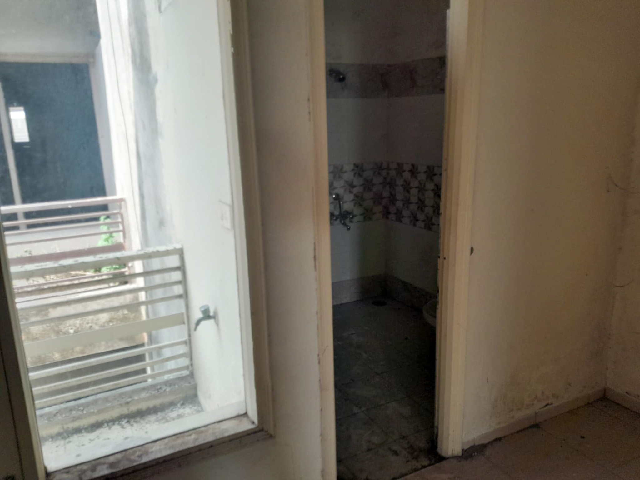 1000 square feet Flat for sale in Sahnewal