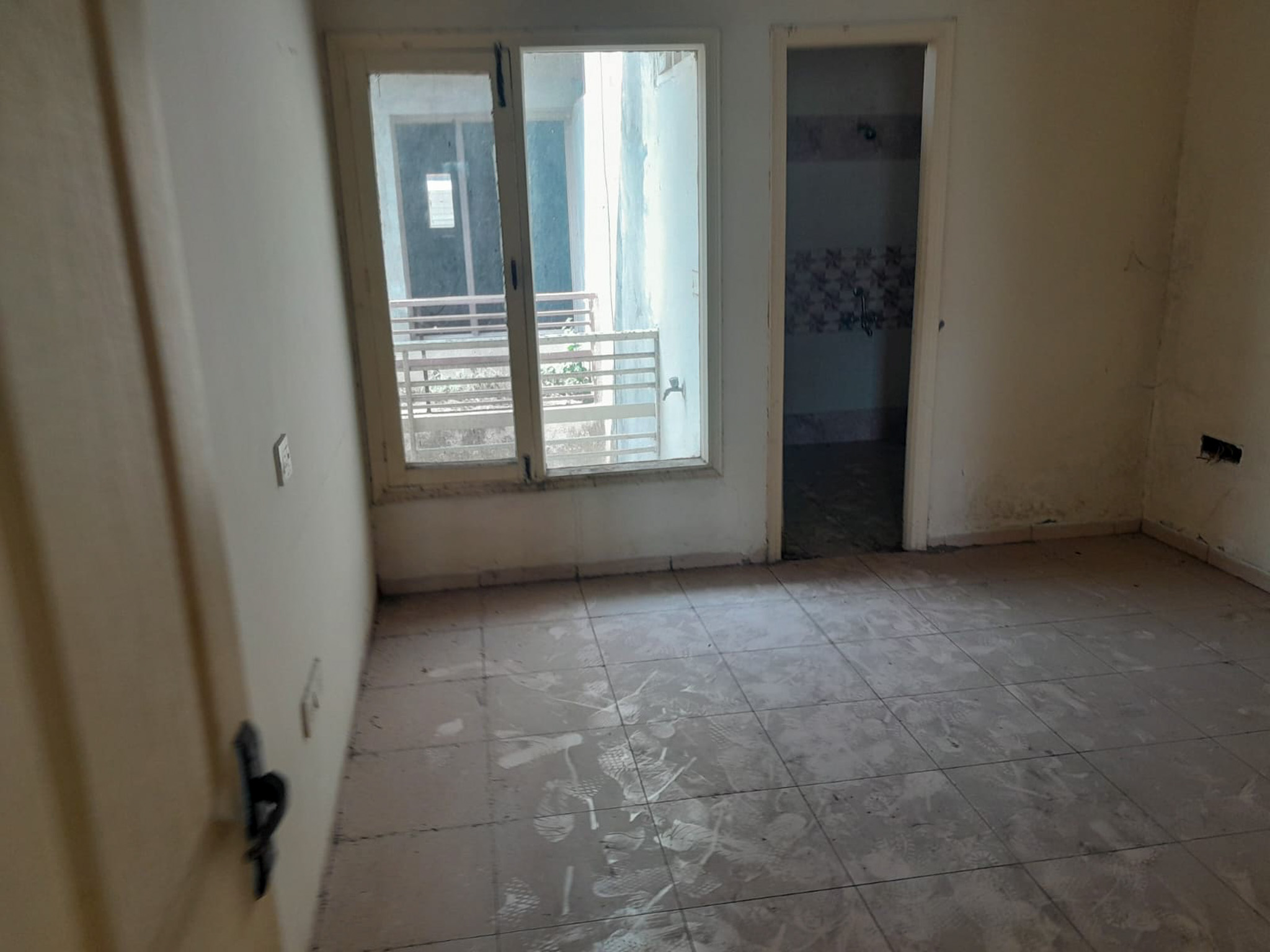 1000 square feet Flat for sale in Sahnewal