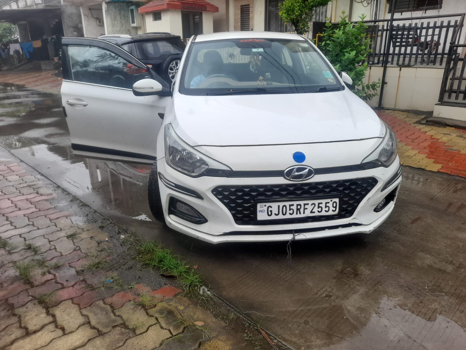 Car ( Hyundai I 20) for Sale in Surat