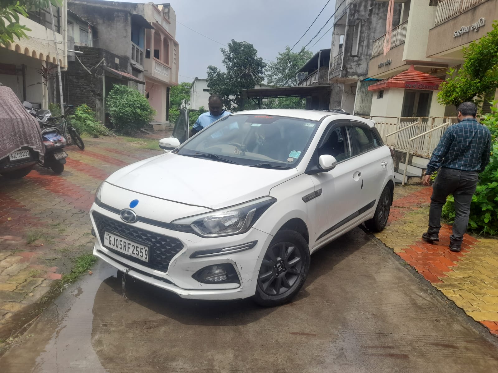 Car ( Hyundai I 20) for Sale in Surat