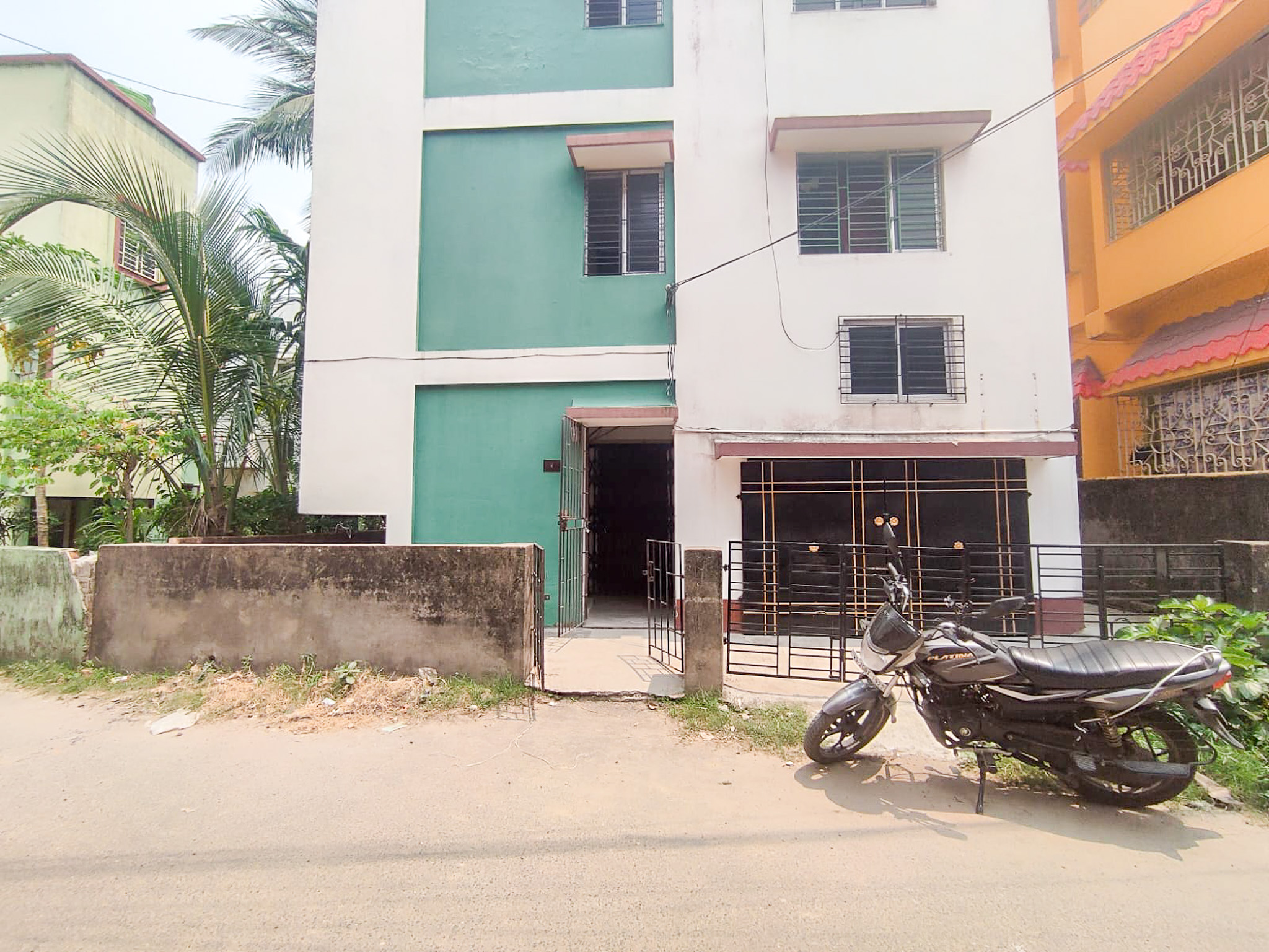 2 BHK Flat for Sale in RAMCHANDRAPUR NEAR KAMALGAZI MORE, Kolkata