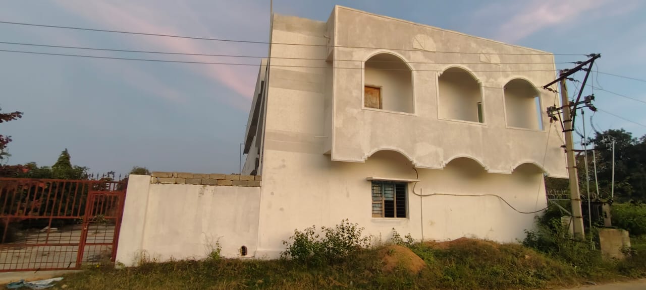 Industrial Plot with Factory Building for Sale in Bandapalle Village ,Aangallu Grama Panchayath and Revenue Village, Kurabalakota Mandal, madanapalle, Horseley Hills