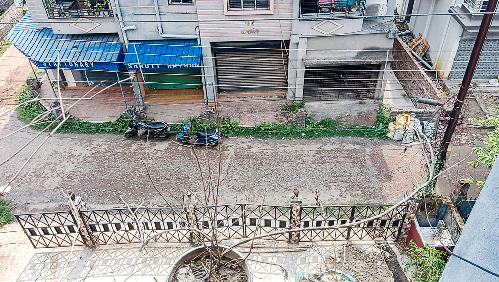 2 BHK Flat for Sale in SRISHTI APARTMENT, MANICKPUR HARINAVI OPP RAJPUR SONARPUR MUNICIPALITY OFFICE, Kolkata