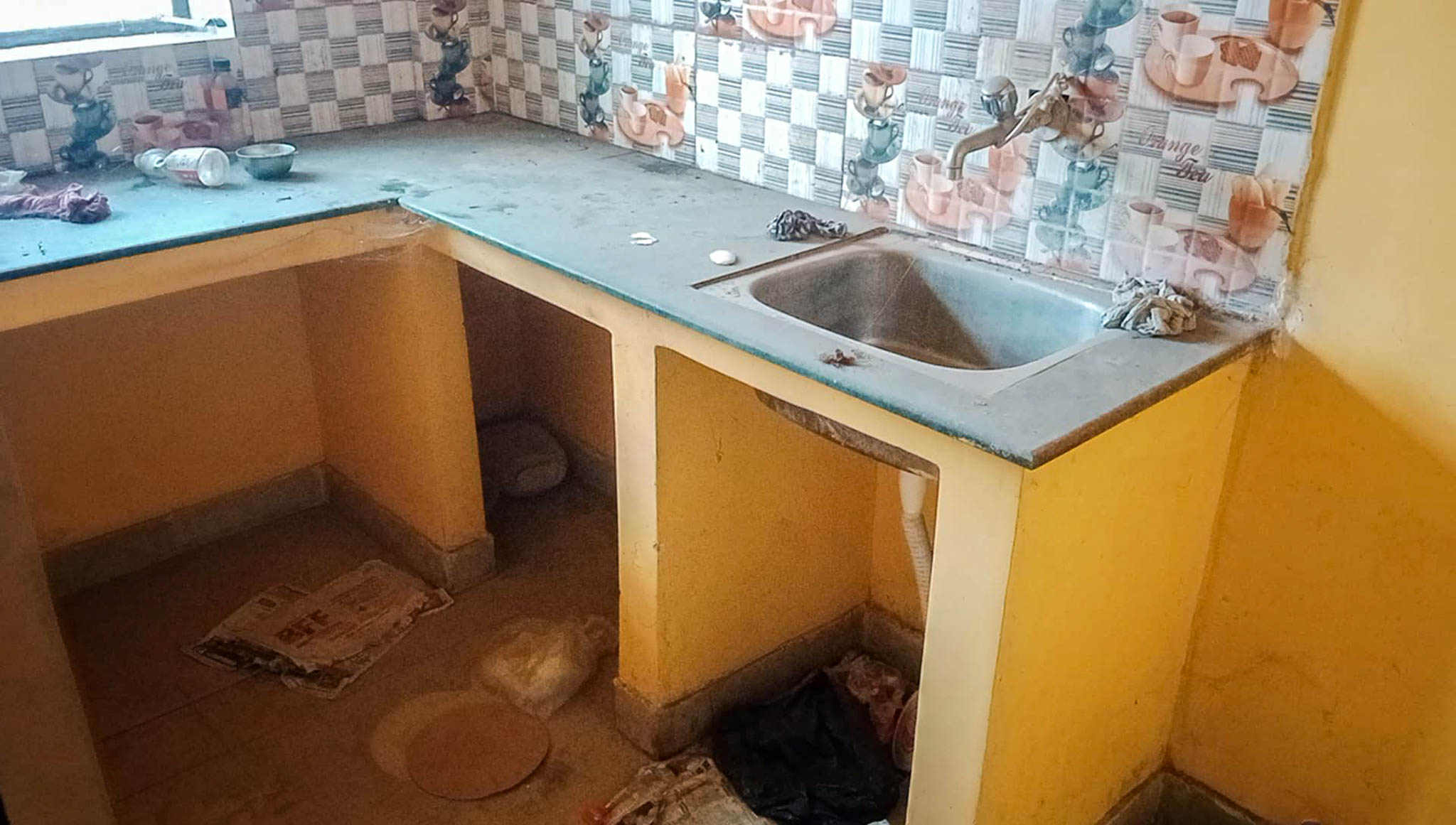 2 BHK Flat for Sale in SRISHTI APARTMENT, MANICKPUR HARINAVI OPP RAJPUR SONARPUR MUNICIPALITY OFFICE, Kolkata