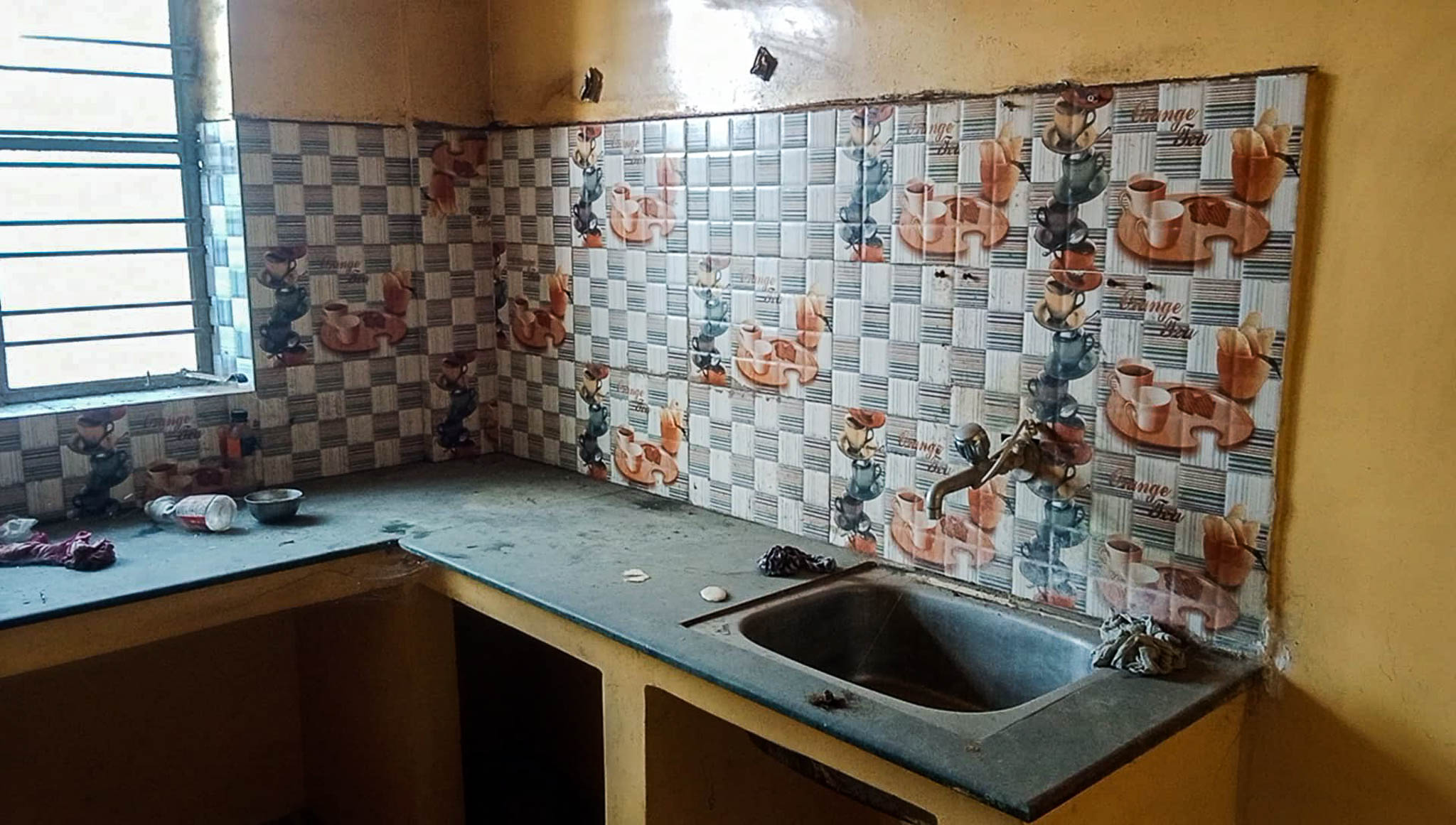 2 BHK Flat for Sale in SRISHTI APARTMENT, MANICKPUR HARINAVI OPP RAJPUR SONARPUR MUNICIPALITY OFFICE, Kolkata