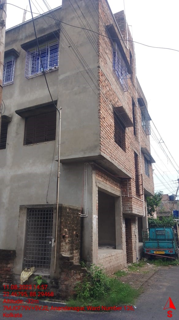 2 BHK Flat for Sale in 319 DAKSHIN BEHALA ROAD, NEAR BASUNDHARA PARK Paschim Barisha Behala, Kolkata