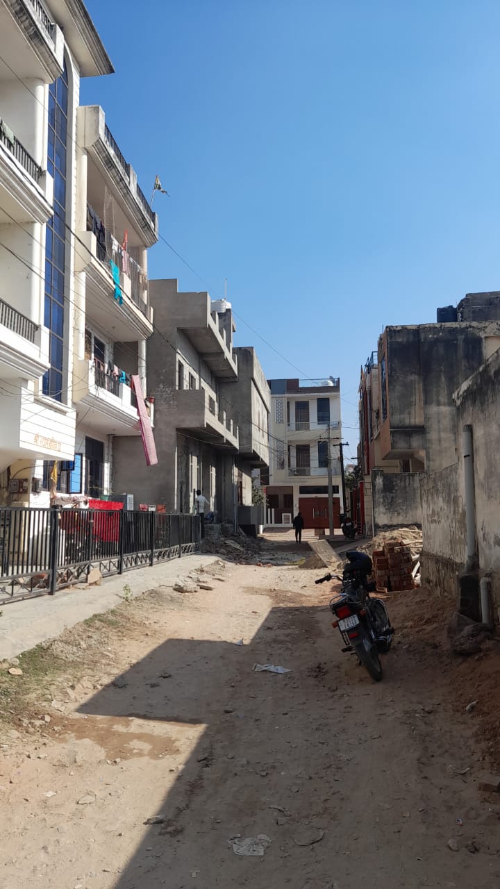 Flat in Niwaru Road, Jhotwara