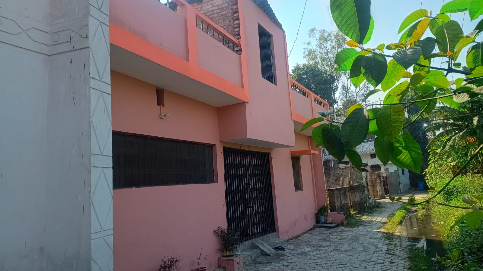 Individual House for Sale in Padrauna