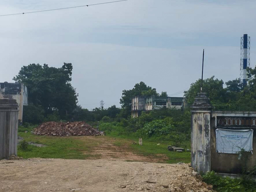 Industrial Plot with Factory Building for Sale in Melarajakularaman village, Chettiarpatti