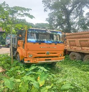 ASHOK LEYLAND GOODS CARRIER for Sale in Mariani