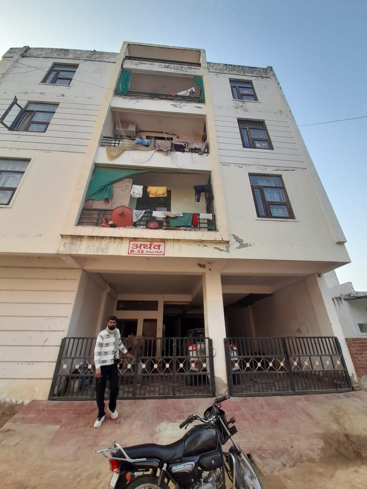 Flat For Sale 1059.55 Sq.ft. scheme Royal Kalwar Road, Japur