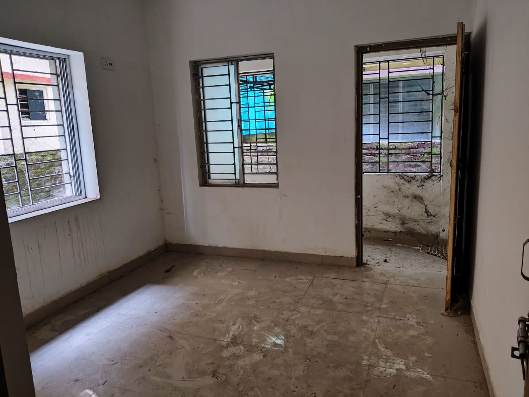 Flat for Sale in BARUIPUR NATUN PARA ROAD, Baruipur