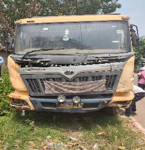 Mahindra Goods Carrier Vehicle (MTB BLAZO256E1B4 4250 D) for Sale in Bokaro, Bokaro Steel City