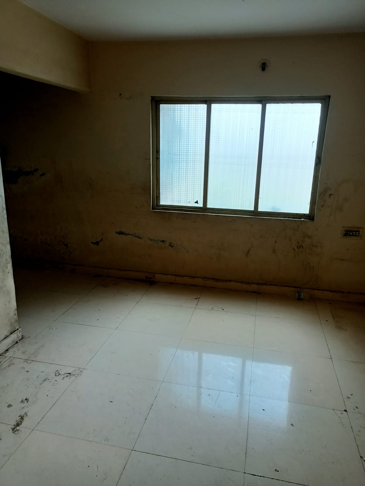 Flat for Sale in Surat