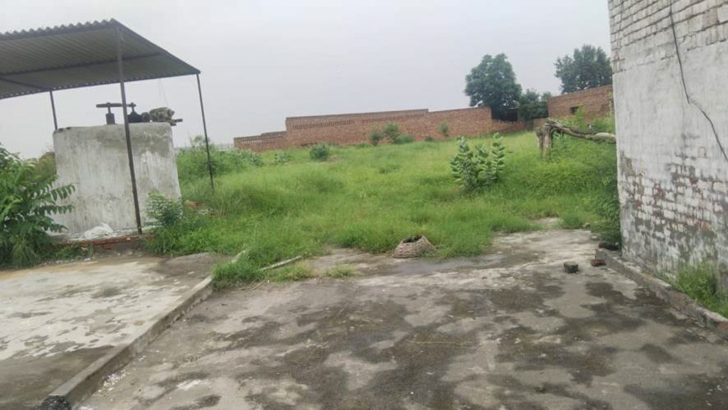 Individual House for Sale in Near Railway Phatak village Dhana Ladanpur Bhiwani, Bhiwani