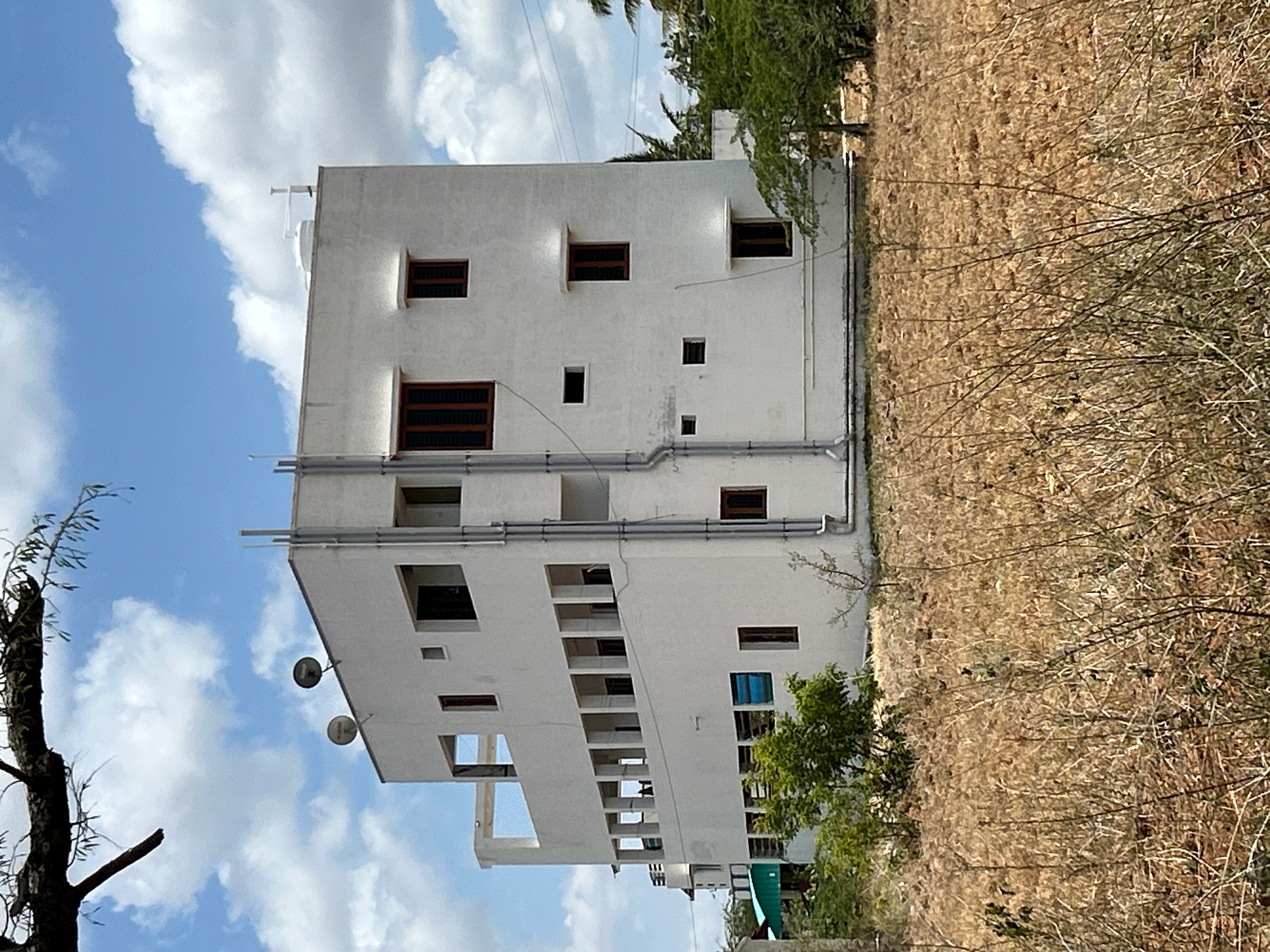 Individual House for Sale in Perundholuvu Village, Tiruppur