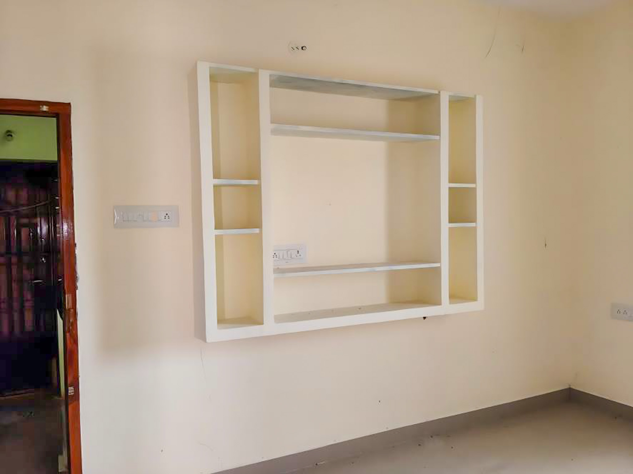 2 BHK Flat for Sale in LAKE VIEW, LOCATED IN DEVELIPONG AREA, Maraimalai Nagar