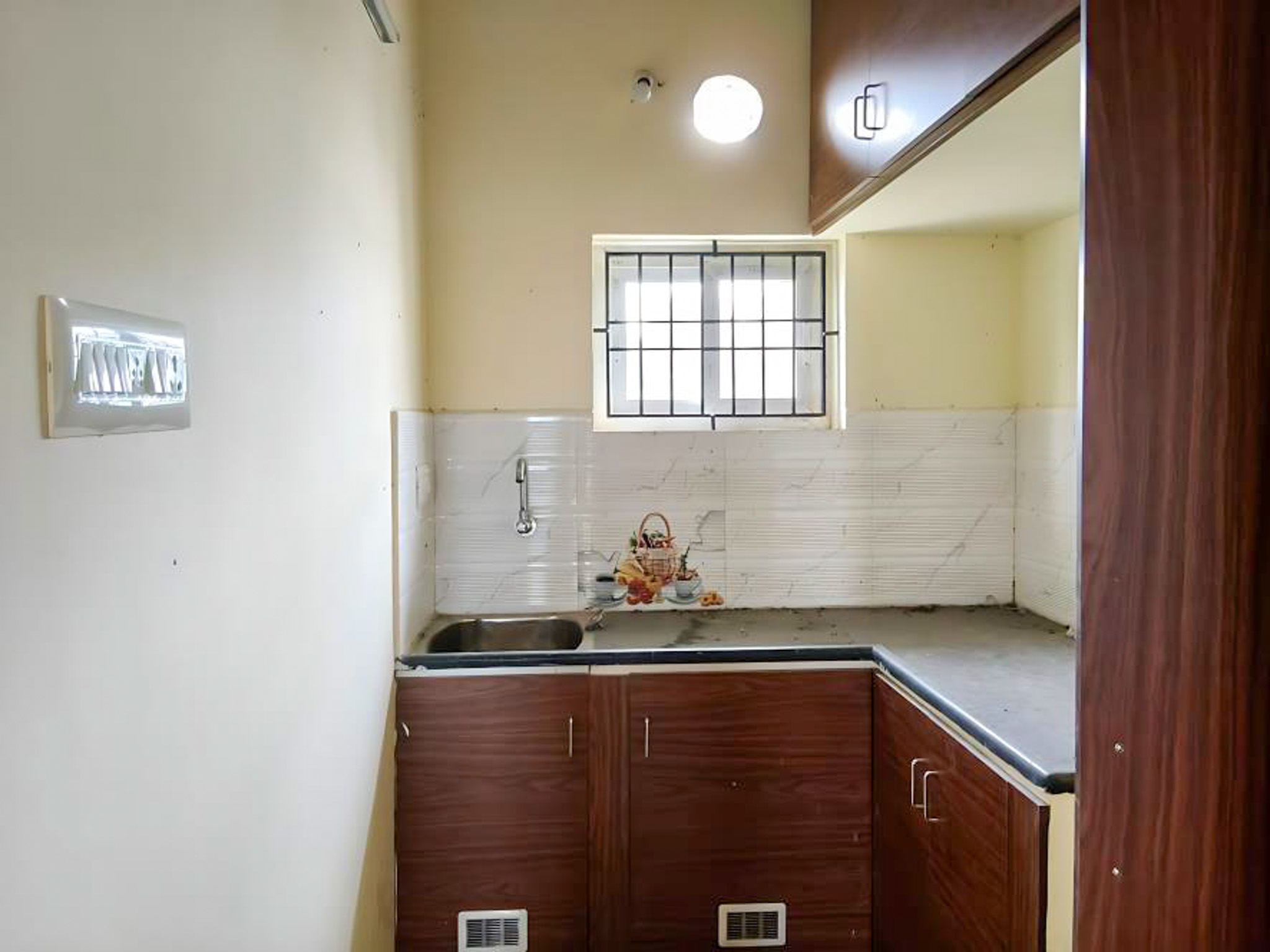 2 BHK Flat for Sale in LAKE VIEW, LOCATED IN DEVELIPONG AREA, Maraimalai Nagar
