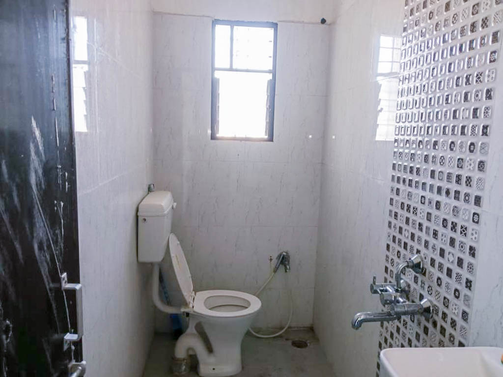 Flat for Sale in MIHAN
