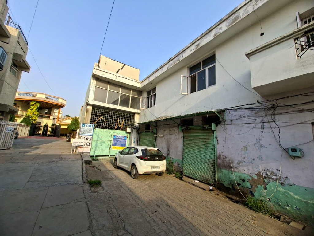 Godowns for Sale in Pathankot Danghu Road, Bungal