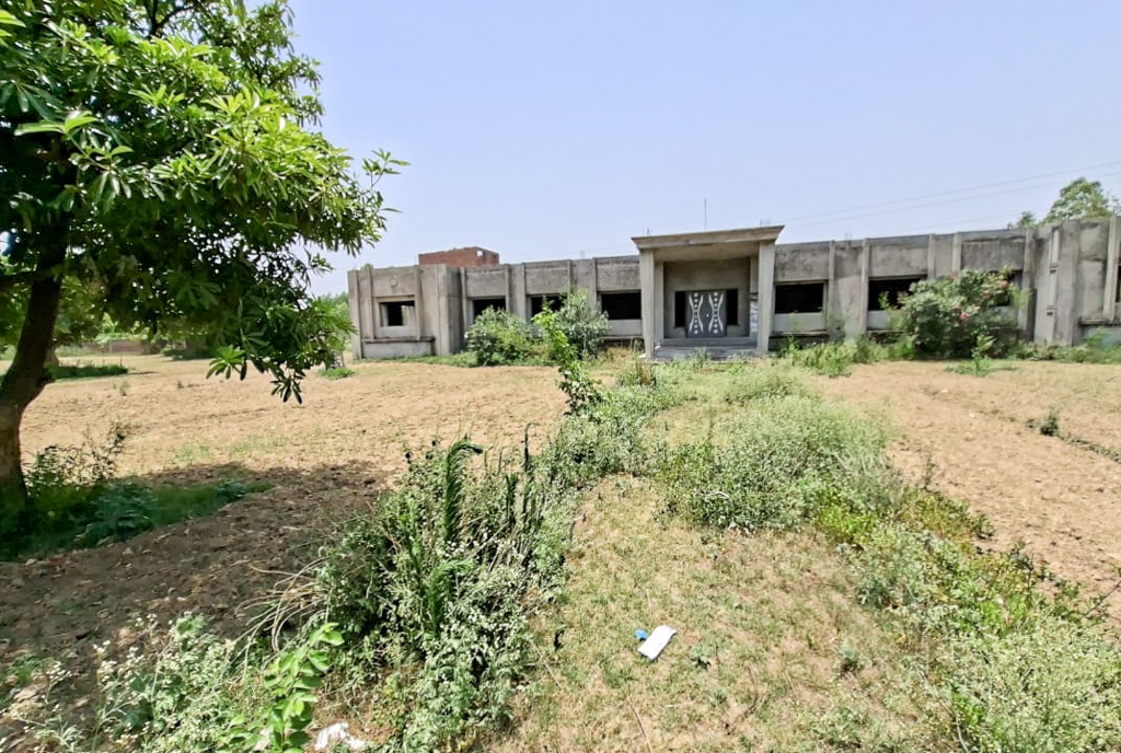Office for Sale in Hoshiarpur, Urmar Tanda
