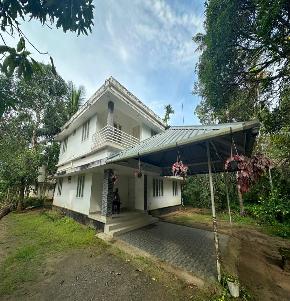 Individual House for Sale in SINDU VALIYAPARAMBIL AND SREEBALAN, THRISSUR, Chendrappini
