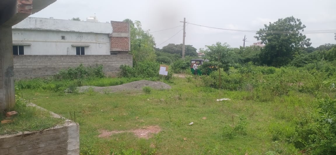Plot for Sale in Samalkot