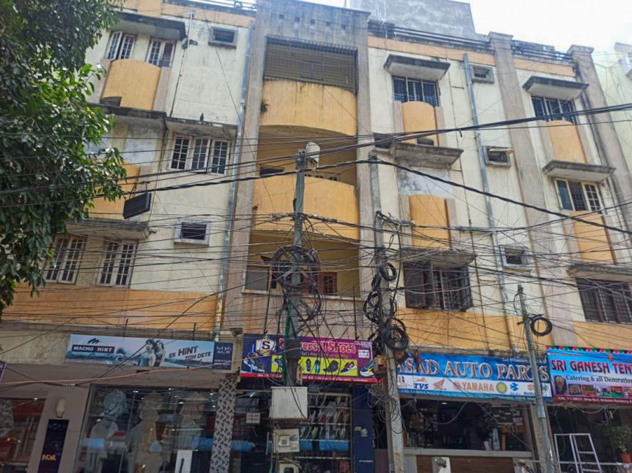 2 BHK Flat for Sale in SAI JAHNVI MANSION, Hyderabad