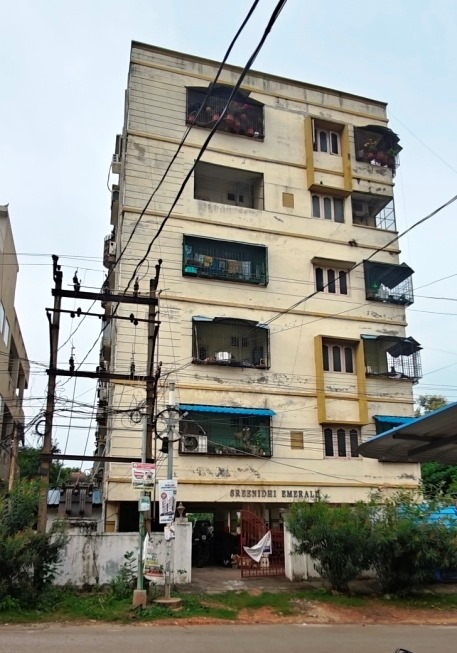 2 BHK Flat for Sale in SREENIDHIS EMERALD, AGANAMPUDI, Visakhapatnam