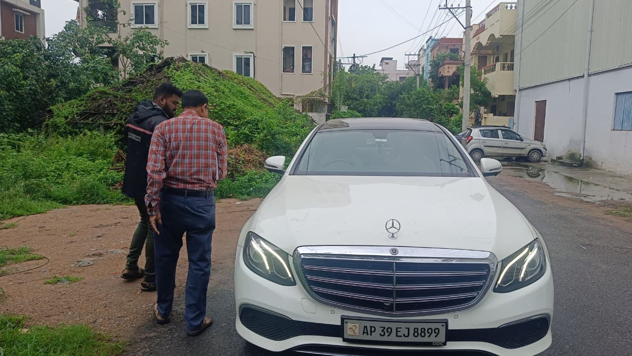 VEHICLE CAR FOUR WHEELER for Sale in Guntur