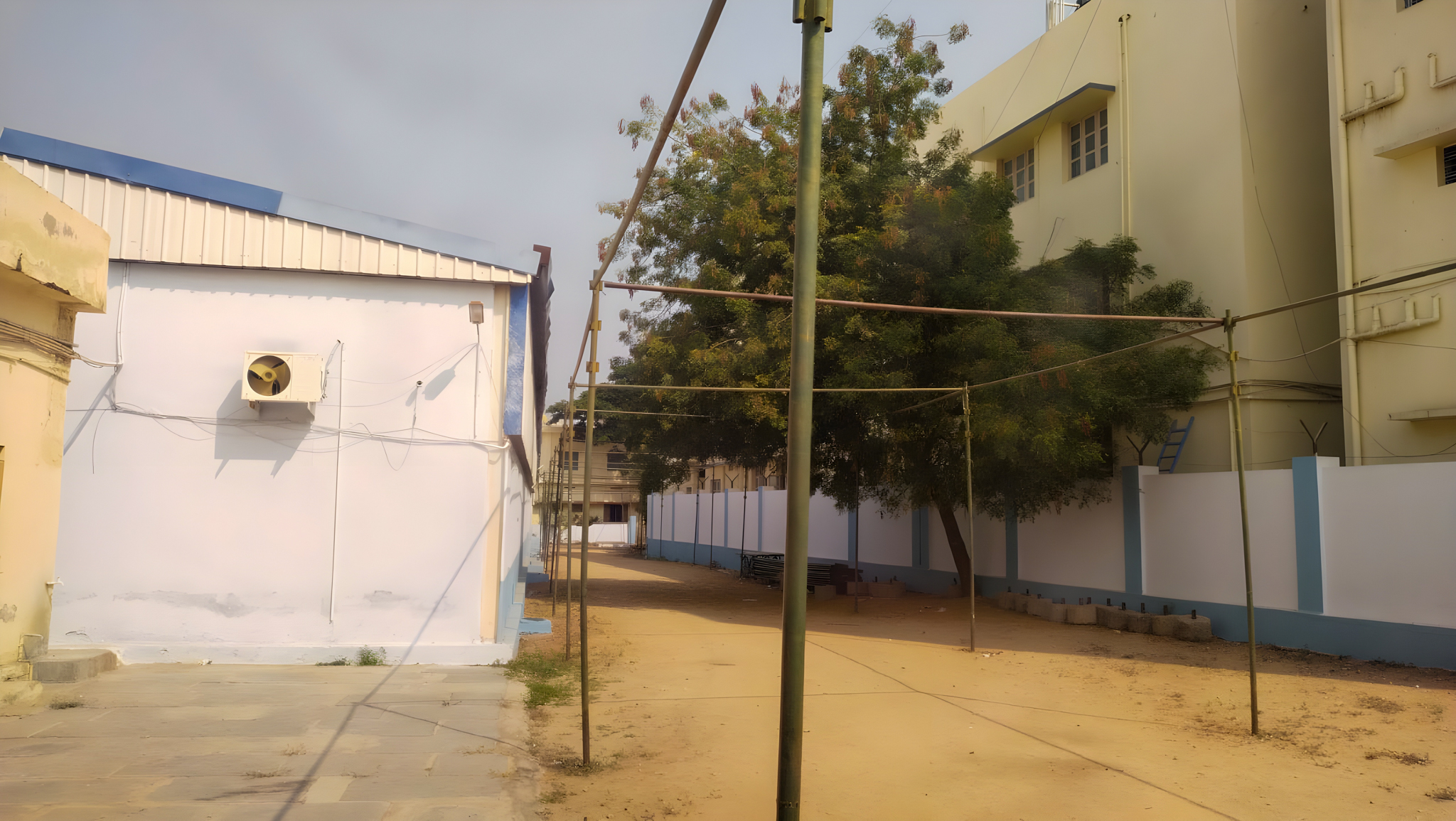 Office for Sale in ROYAL FUNCTION HALL, Kakalapalli gram polam, Rudrampeta Gram Panchayat limit, Ananthapur, Ananthapuramu