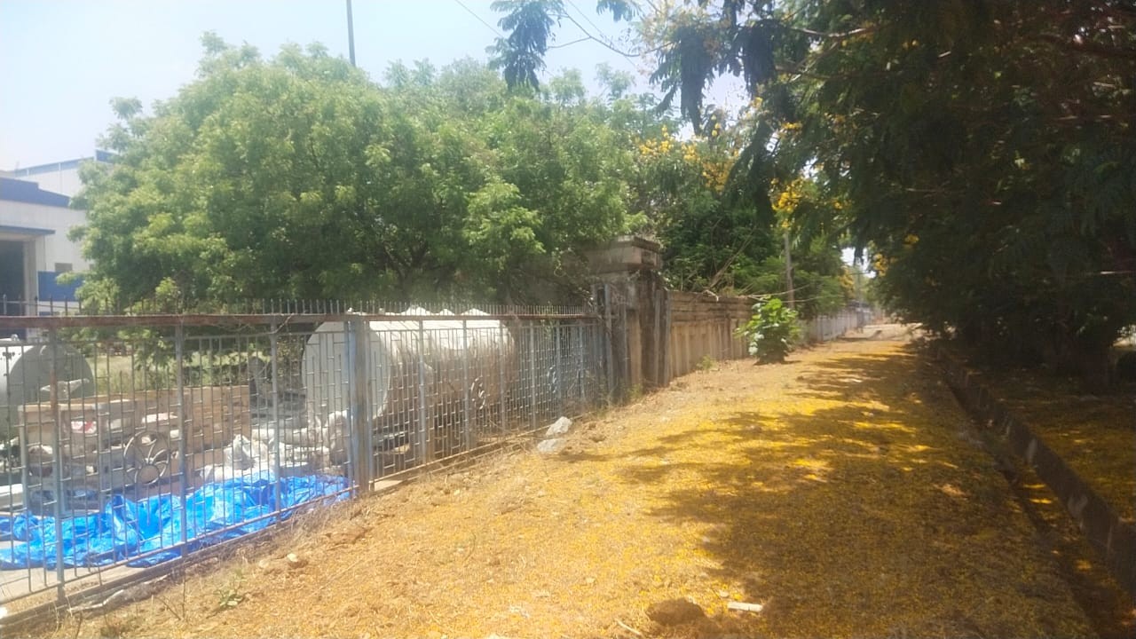 Industrial Plot with Factory Building for Sale in LA Sagaram