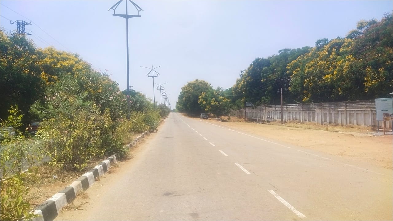 Industrial Plot with Factory Building for Sale in LA Sagaram