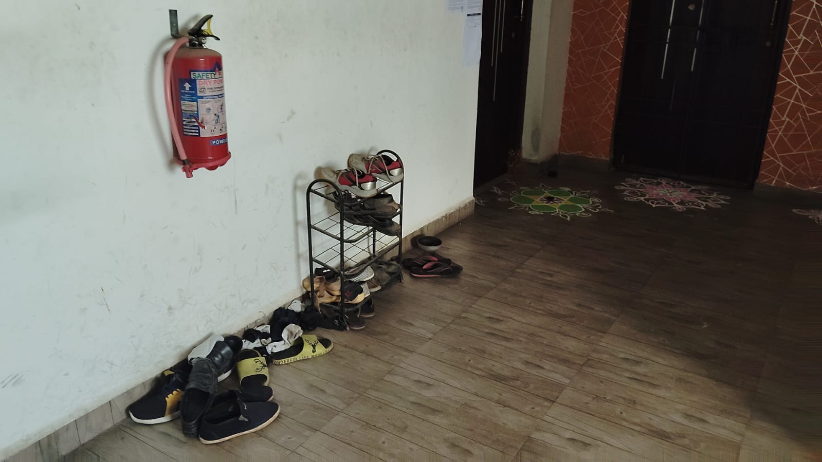 Flat for Sale in MADHAVARAM CHENNAI 13.1328664,80.2146595, Chennai