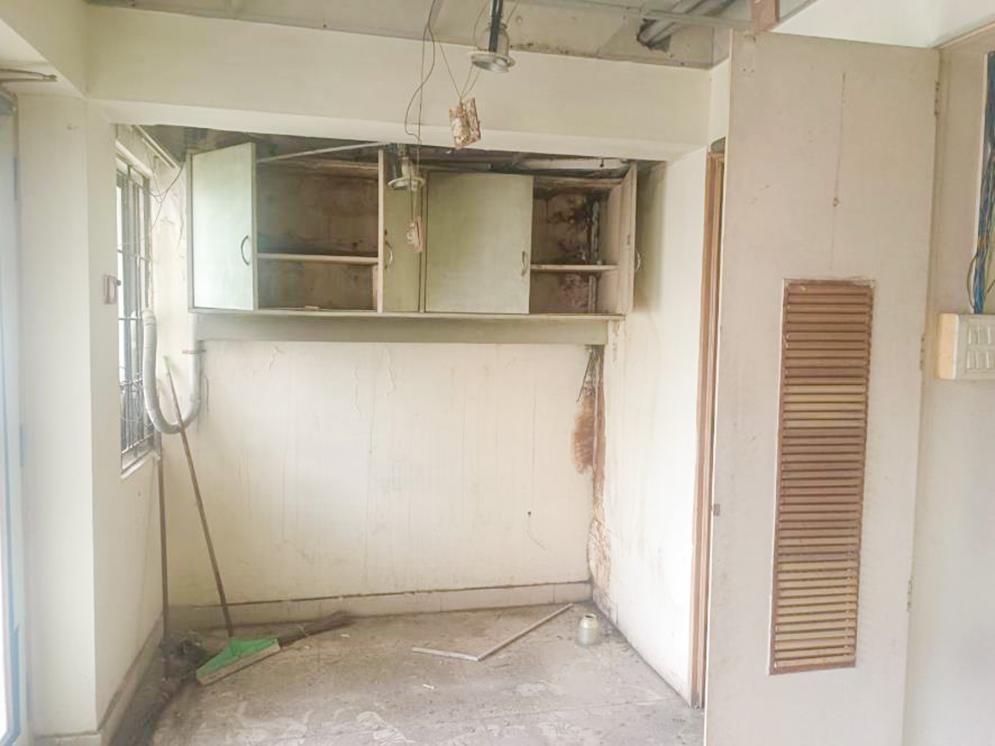 Shops for Sale in Cathedral Road, Chennai
