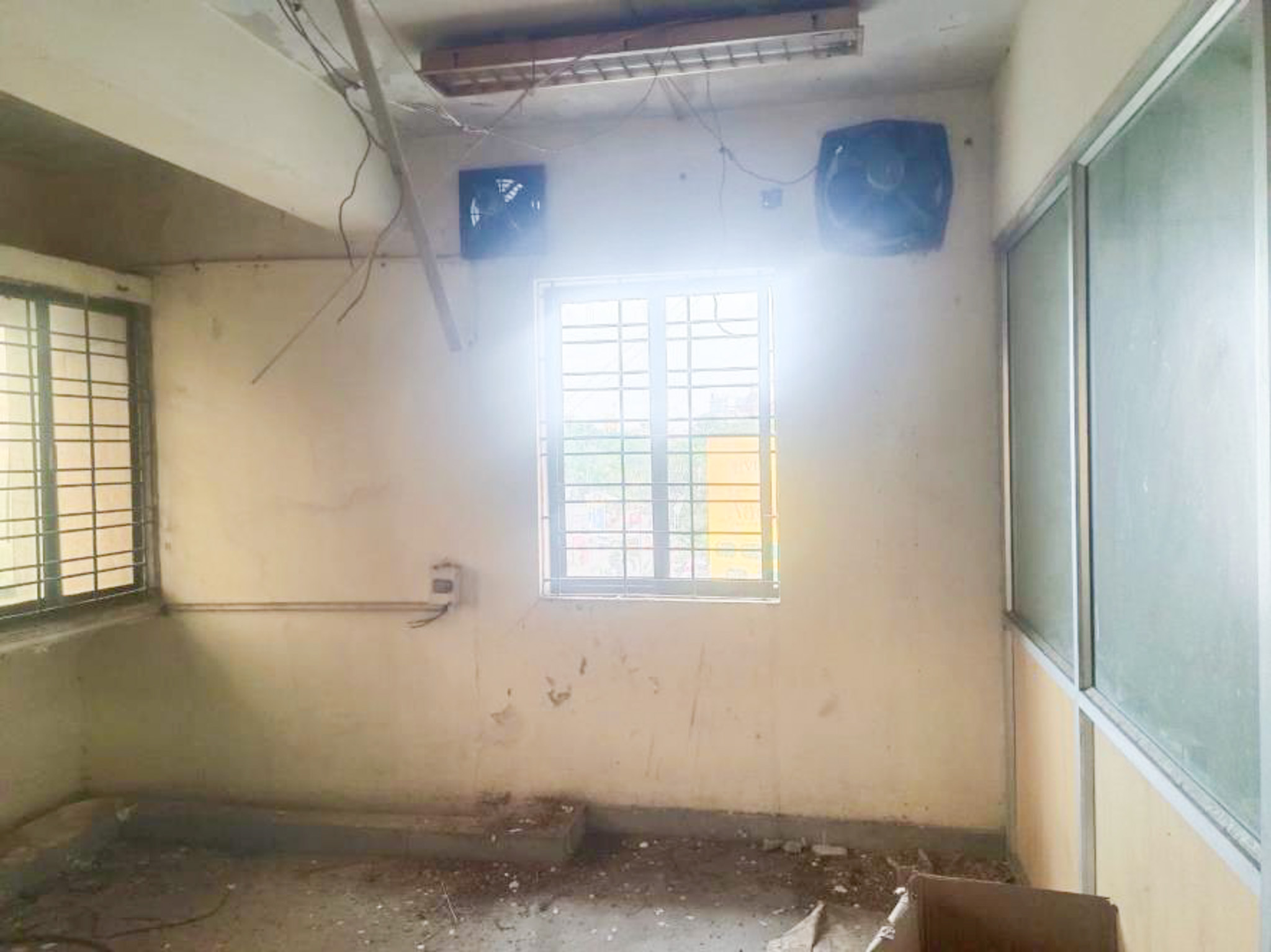 Shops for Sale in Cathedral Road, Chennai