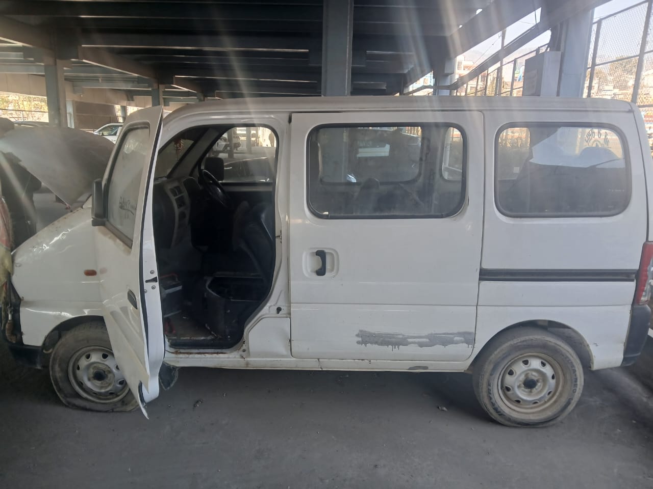 VEHICLE EECO for Sale in Barakot
