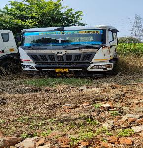 MAHINDRA TRUCK for Sale in SUNDERGARH, L And T Cement Plant