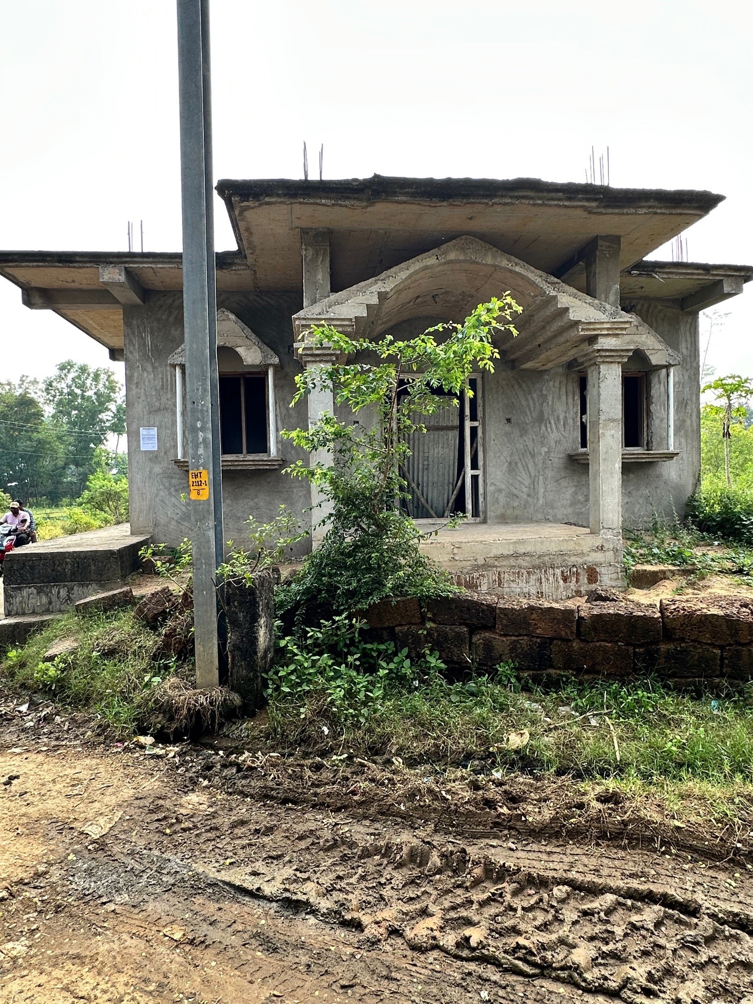 Individual House for Sale in Banki